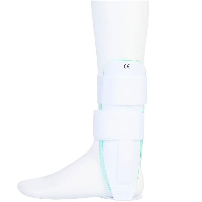 Επιστραγαλίδες & Νάρθηκες Ποδοκνημικής Νάρθηκας ποδοκνημικής Air Ankle Medical Brace | One size στη Θεσσαλονικη