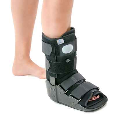 Επιστραγαλίδες & Νάρθηκες Ποδοκνημικής Νάρθηκας κνημοποδικός με αεροθάλαμο "AIR 11" Wellcare στη Θεσσαλονικη