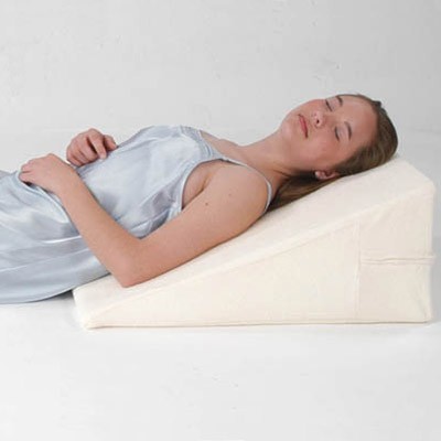 Το μαξιλάρι σφήνα μπορεί να χρησιμοποιηηθεί για ημικαθιστή θέση που βελτιώνει την αναπνευστική λειτουργία