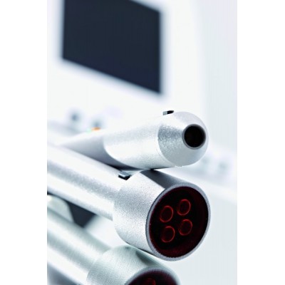 Η συσκευή Combi 400V διαθέτει προαιρετικά κεφαλή laser 1 σημείου 70,5 mW και κεφαλή laser 4 σημείων 4 x 13,5 mW 